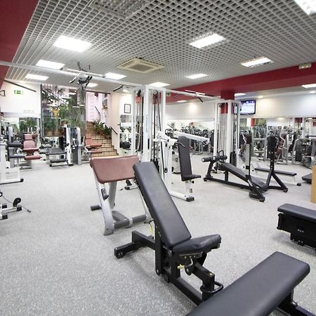 Apartament Bookinmadrid Com - Cascorro Sq 18 Pax Zewnętrze zdjęcie