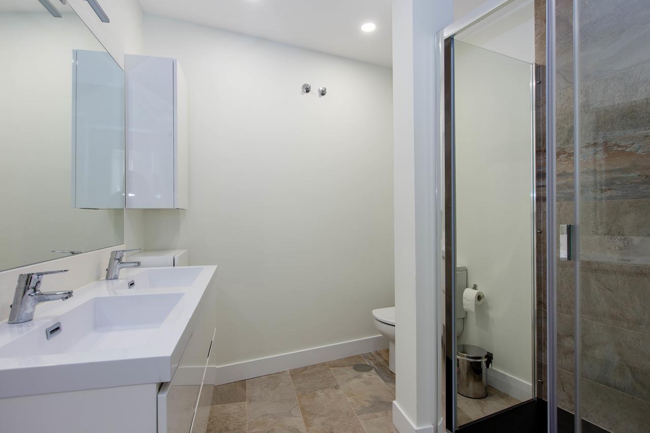 Apartament Bookinmadrid Com - Cascorro Sq 18 Pax Zewnętrze zdjęcie