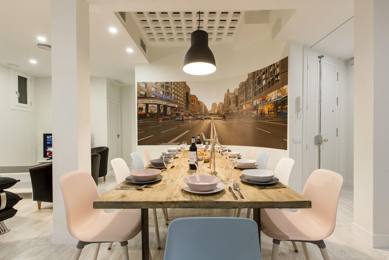 Apartament Bookinmadrid Com - Cascorro Sq 18 Pax Zewnętrze zdjęcie